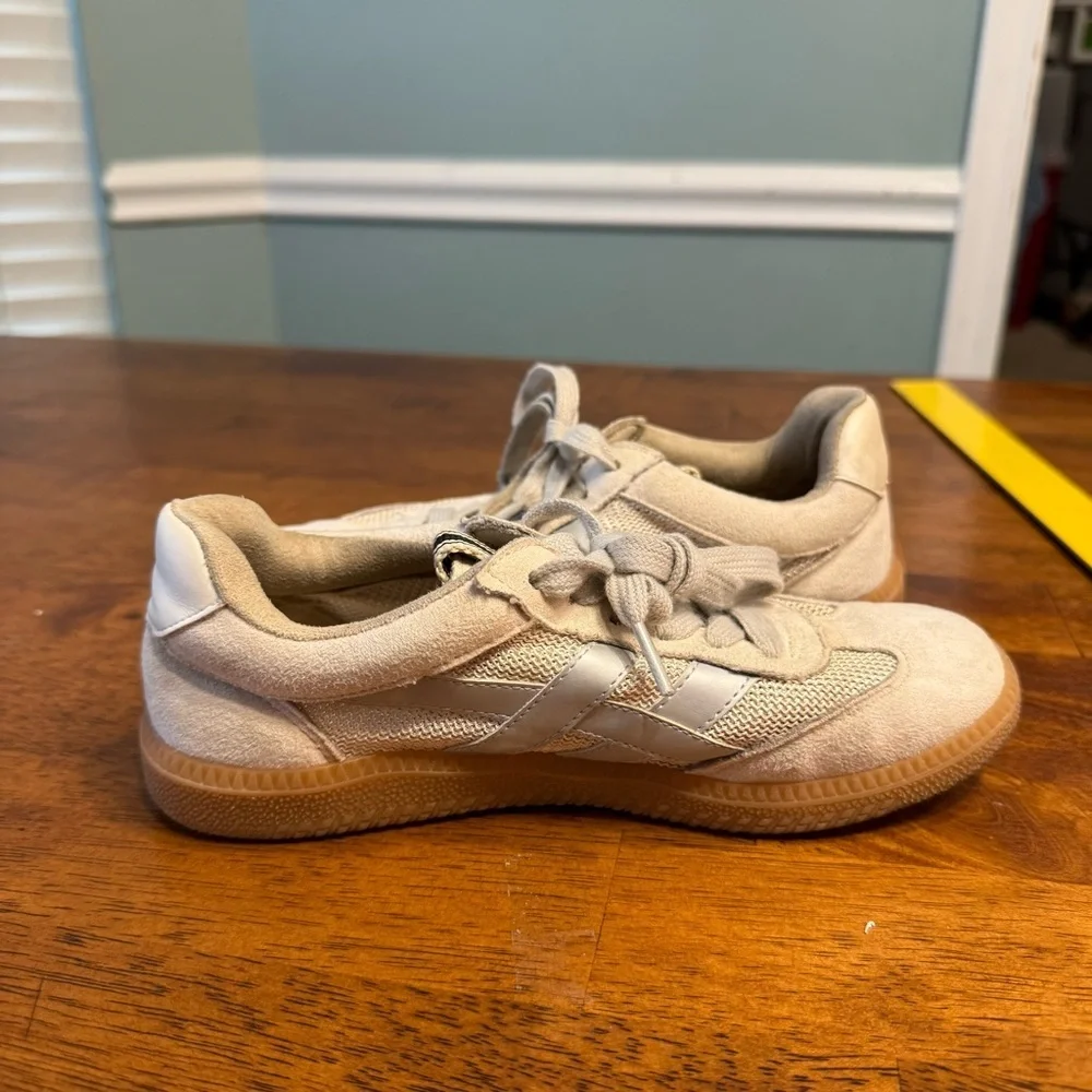 ShuShop Sasha Mini Beige Kids' Sneakers in Cream and Silver size 2